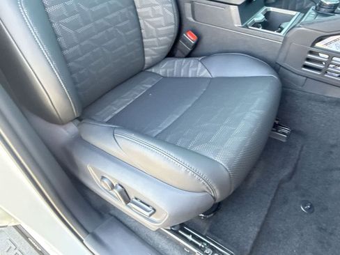 Used 2025 Toyota Tacoma TRD Sport w/ TRD Sport Premium Package image 13