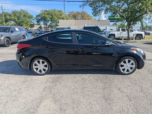 Used 2013 Hyundai Elantra Limited w/ Technology Pkg image 2