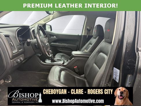 Used 2022 GMC Canyon AT4 image 9