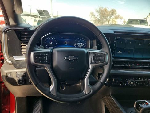 Used 2024 Chevrolet Silverado 1500 LT Trail Boss w/ Convenience Package II image 11