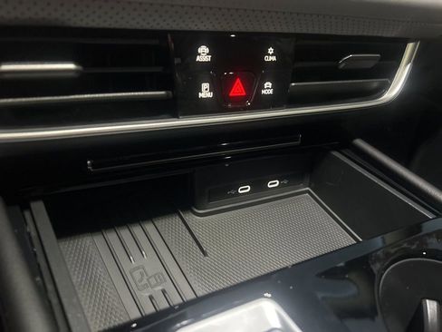 New 2026 Volkswagen Atlas Peak Edition AWD/4WD image 19