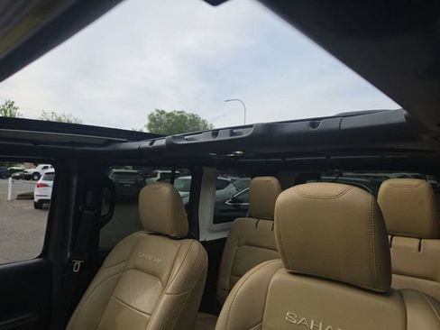 Used 2019 Jeep Wrangler Unlimited Sahara AWD/4WD image 20