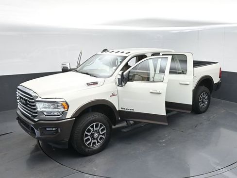Used 2024 RAM 2500 Limited w/ Towing Technology Group AWD/4WD image 59