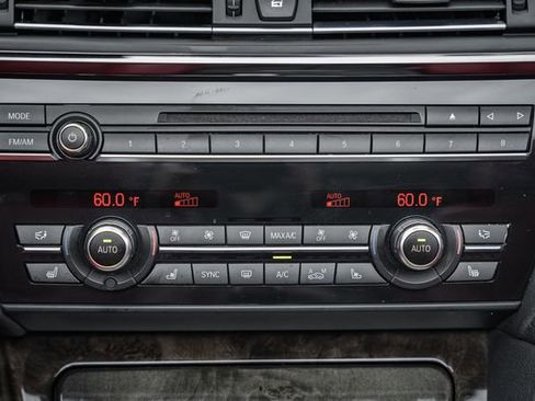 Used 2016 BMW M6 Convertible image 30