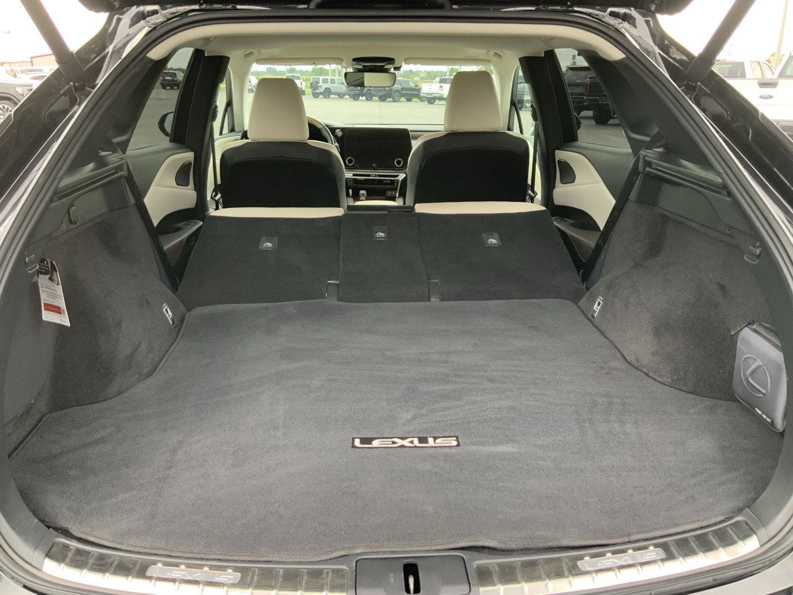 Used 2023 Lexus RX 350 Premium w/ Cold Area Package AWD/4WD image 11