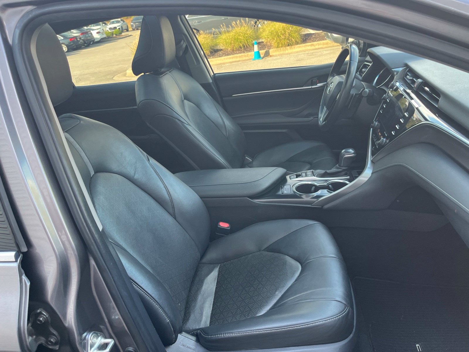 Used 2018 Toyota Camry XSE FWD image 34