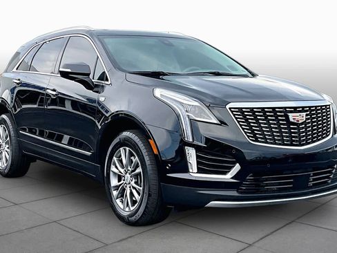 Used 2023 Cadillac XT5 Premium Luxury w/ Technology Package FWD image 2