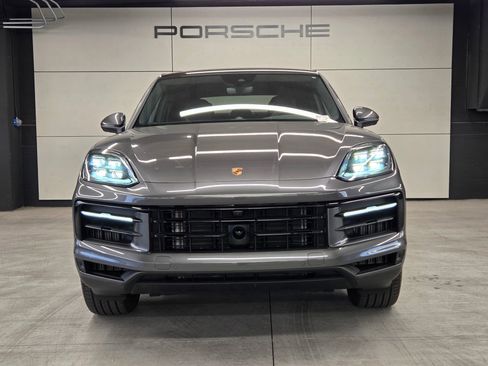 New 2026 Porsche Cayenne Coupe AWD/4WD image 28