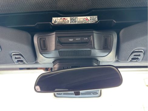 Used 2024 Jeep Wrangler Unlimited Rubicon image 23