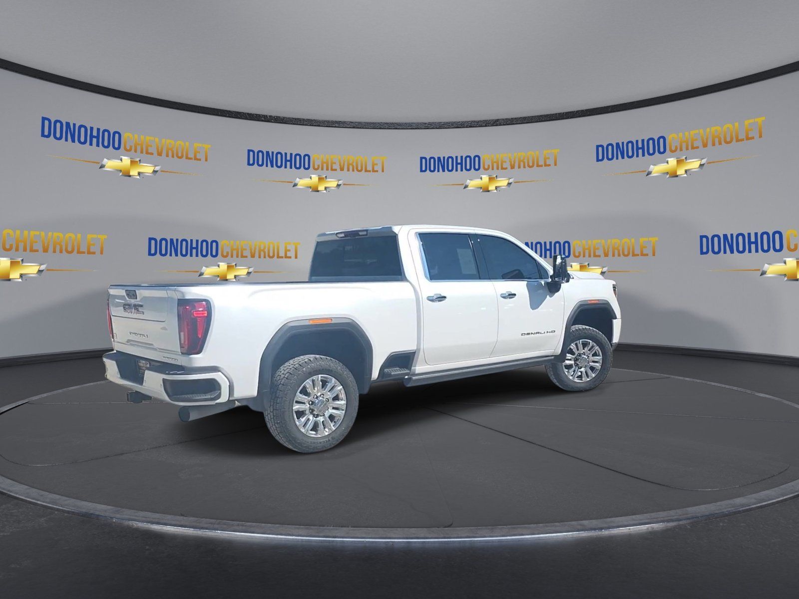 Used 2023 GMC Sierra 2500 Denali w/ Denali Ultimate Package AWD/4WD image 7