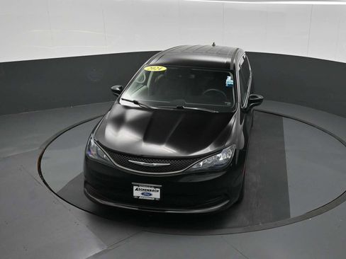 Used 2024 Chrysler Voyager LX FWD image 37