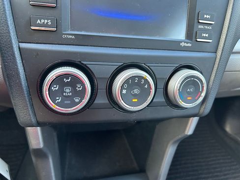 Used 2018 Subaru Forester 2.5i AWD/4WD image 26