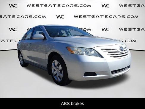 Used 2009 Toyota Camry LE image 4