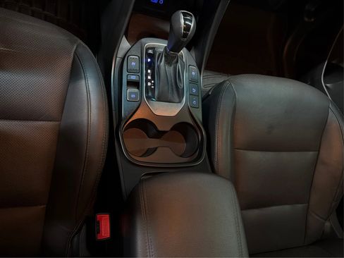 Used 2019 Hyundai Santa Fe XL image 39