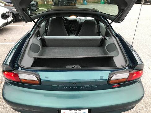 Used 1997 Chevrolet Camaro Z28 w/ Preferred Equipment Group 1 image 20