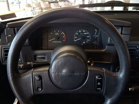 Used 1989 Ford Mustang LX image 18