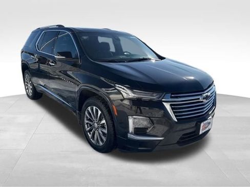 Certified 2023 Chevrolet Traverse Premier image 3