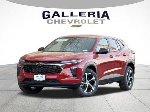 New 2026 Chevrolet Trax RS w/ Sunroof Package FWD image 1