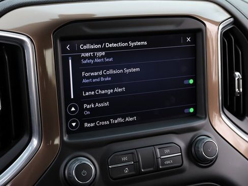 Used 2022 Chevrolet Silverado 2500 High Country w/ Z71 Off-Road Package image 37