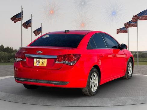Used 2016 Chevrolet Cruze LT w/ Sun And Sound Package FWD image 7