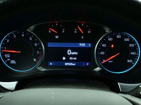 Used 2020 Chevrolet Traverse LT AWD/4WD image 26