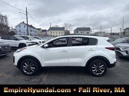 Used 2021 Kia Sportage S w/ S AWD Premium Package image 9