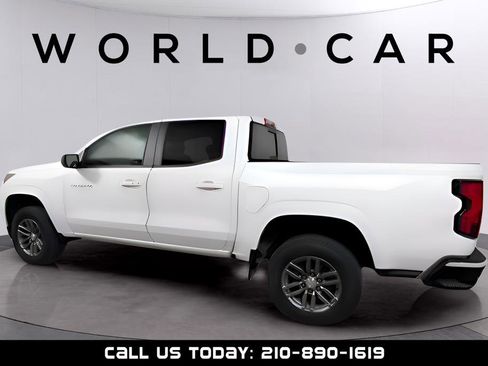 Used 2024 Chevrolet Colorado LT w/ LT Convenience Package image 6