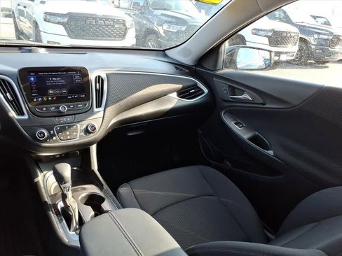 Used 2024 Chevrolet Malibu LT image 16
