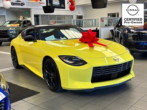 Certified 2024 Nissan Z Performance w/ Floor Mat Package image 6