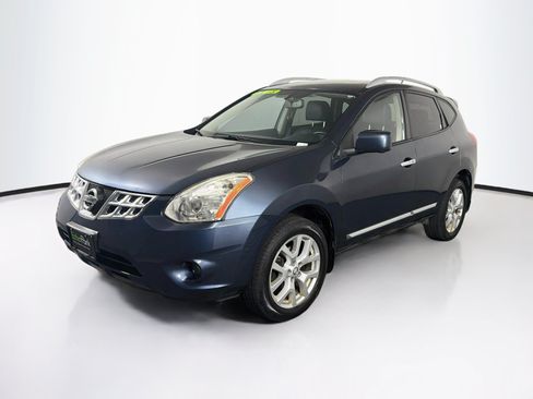 Used 2013 Nissan Rogue SL AWD/4WD image 3