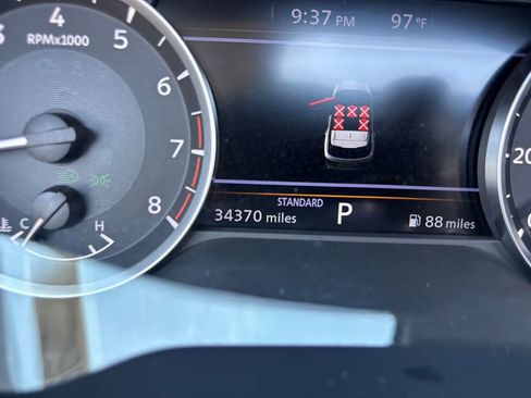 Used 2023 INFINITI QX60 Pure image 9