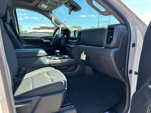 Certified 2026 Chevrolet Silverado 1500 Custom Trail Boss w/ LPO, Dark Essentials Package AWD/4WD image 14