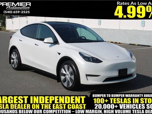 Used 2023 Tesla Model Y Long Range AWD/4WD image 1