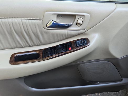 Used 2000 Honda Accord EX image 20