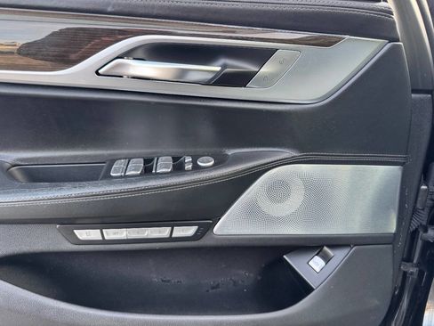 Used 2016 BMW 750i xDrive image 21