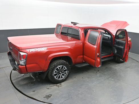 Used 2020 Toyota Tacoma TRD Sport image 42