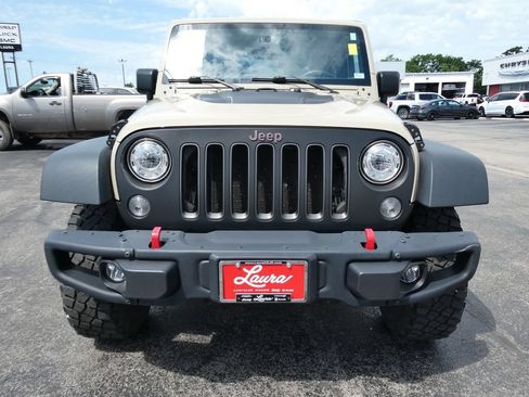 Used 2017 Jeep Wrangler Rubicon AWD/4WD image 9