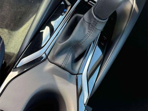 Used 2025 Toyota Corolla SE image 23