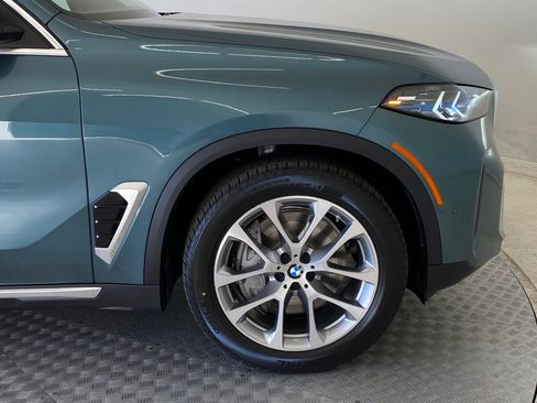 New 2026 BMW X5 xDrive50e w/ Premium Package image 10