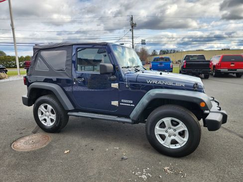 Used 2013 Jeep Wrangler Sport image 18