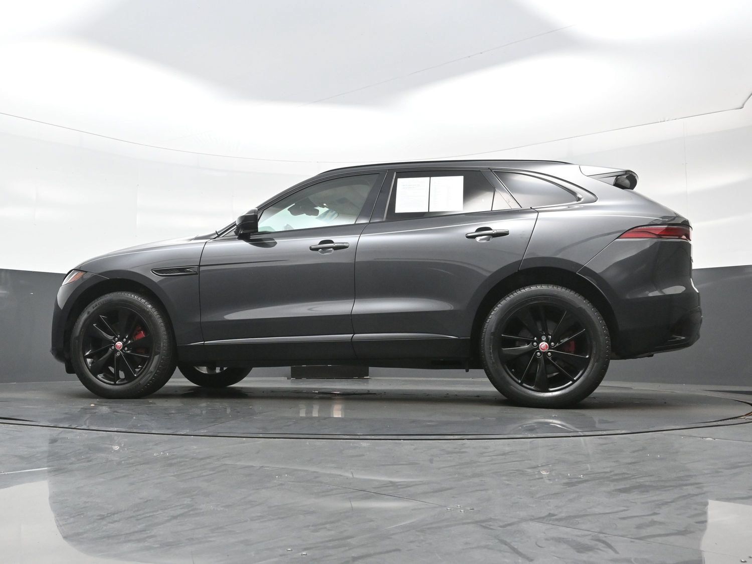 Used 2022 Jaguar F-PACE S AWD/4WD image 28