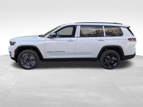 New 2025 Jeep Grand Cherokee L Altitude AWD/4WD image 6