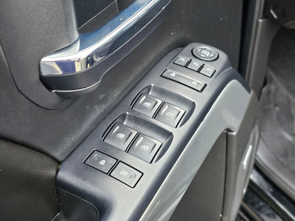 Used 2016 Chevrolet Silverado 1500 LTZ Z71 w/ LTZ Plus Package AWD/4WD image 36