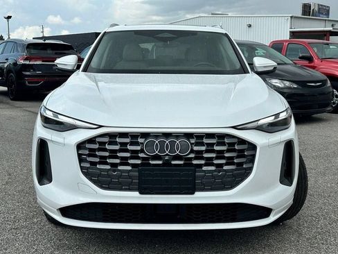 Used 2025 Audi Q5 Premium w/ 19" Wheel Package AWD/4WD image 2