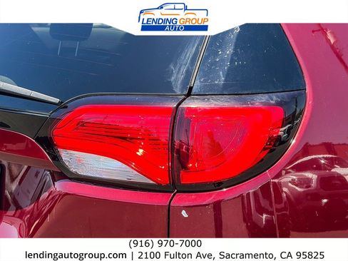 Used 2018 Chrysler Pacifica Touring-L FWD image 8