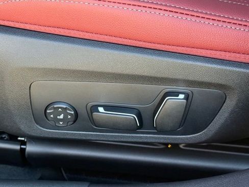 New 2026 BMW 330i Sedan w/ Premium Package image 19