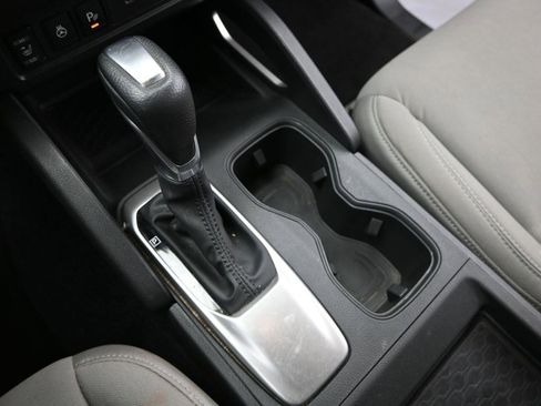 Used 2024 Nissan Frontier SV w/ Technology Package image 18