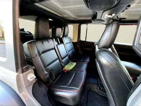 Certified 2021 Jeep Wrangler Unlimited Rubicon image 23