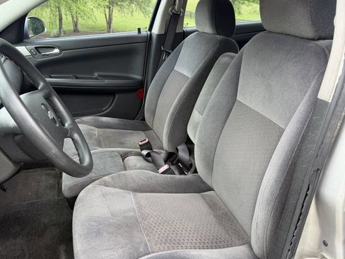Used 2008 Chevrolet Impala LT FWD image 14