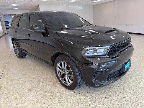 Used 2022 Dodge Durango R/T w/ Tow 'N Go Package image 3